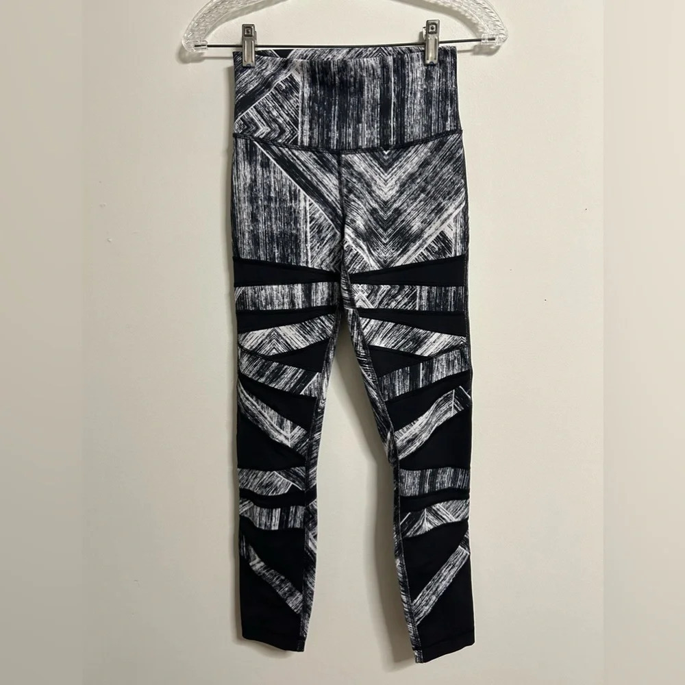 Lululemon  High‎ Times Leggings